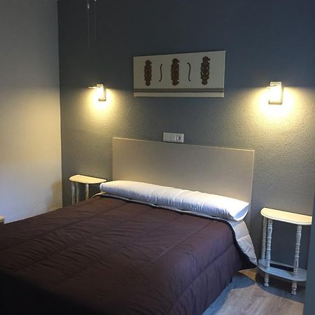 Hostal Rosales Aranda de Duero Luaran gambar