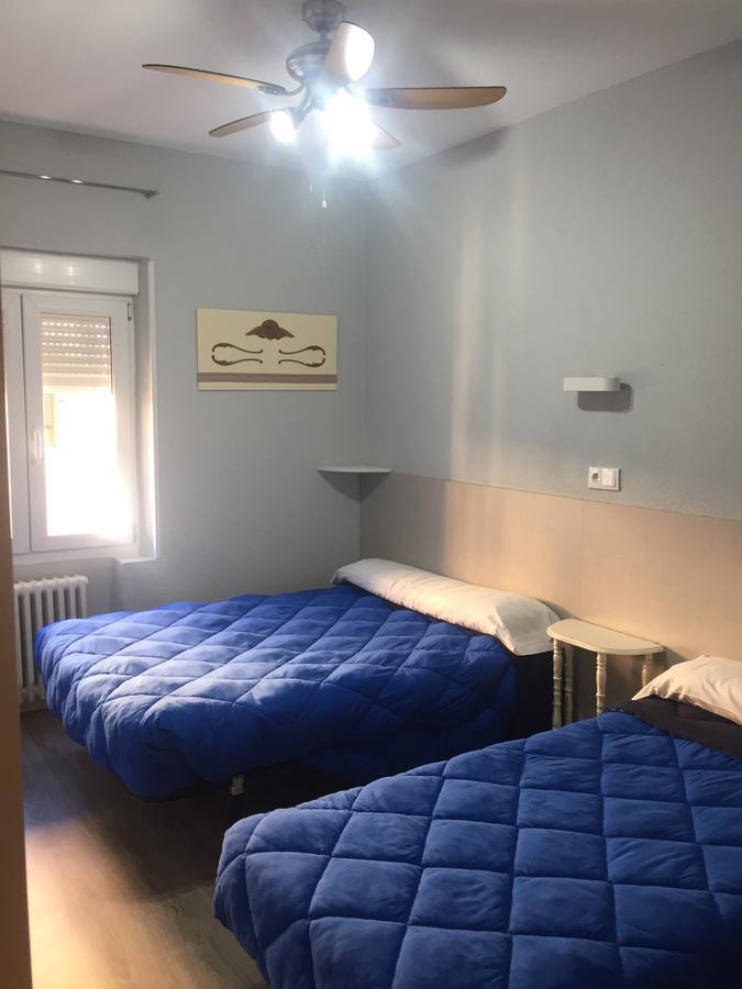 Hostal Rosales Aranda de Duero Luaran gambar