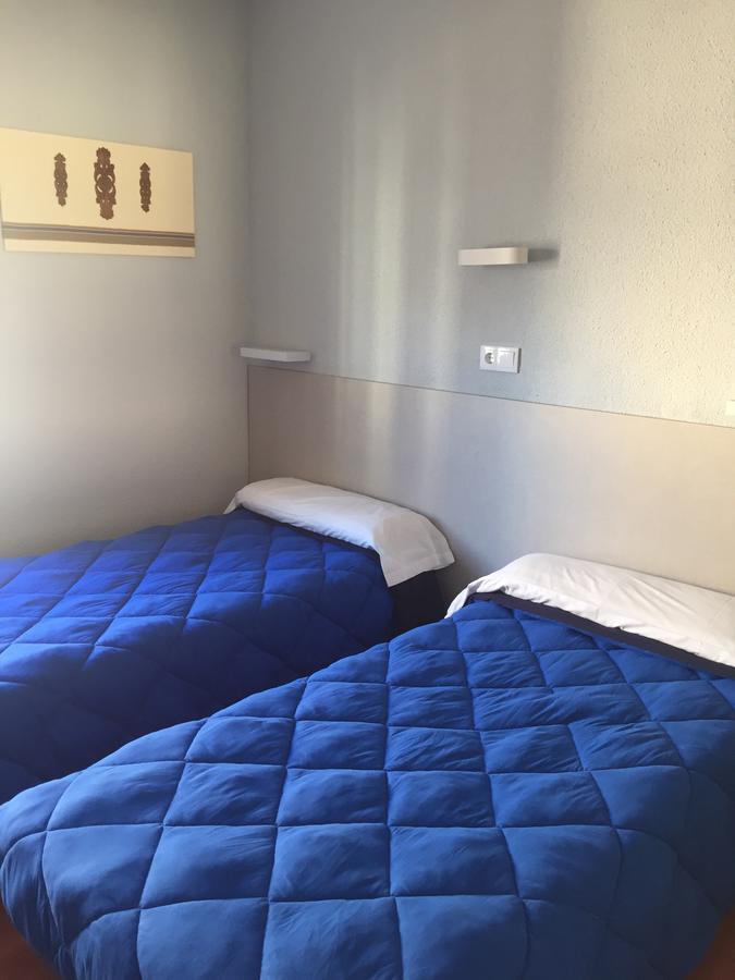 Hostal Rosales Aranda de Duero Luaran gambar